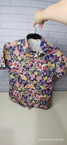 Camisa Polo Floral Tamanho: M