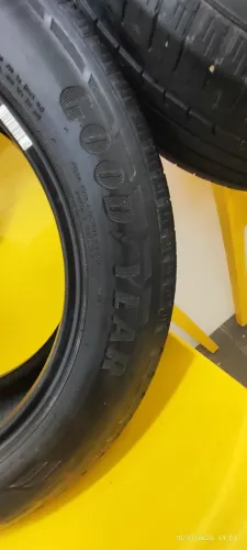 Pneus aro 17 em ótimo estado de uso