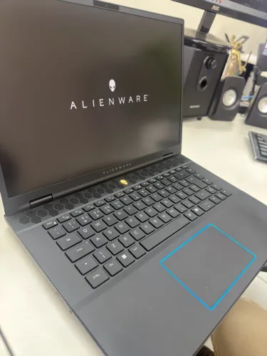 Alienware M16 R2 RTX 4060