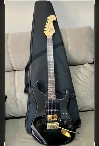 Guitarra Stratocaster Tagima Special Serie