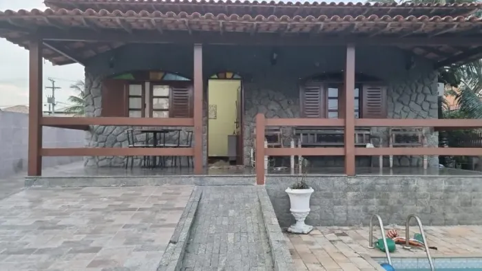 Vendo casa em condomínio