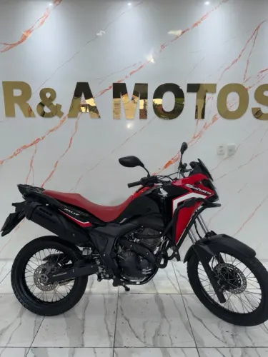 Honda Sahara 300 Rally ABS Flex 2025
