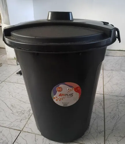 BALDE 60 LITROS