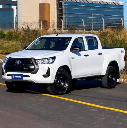 Toyota Hilux CS 4X4 2.8 TDI Diesel Aut. 2025