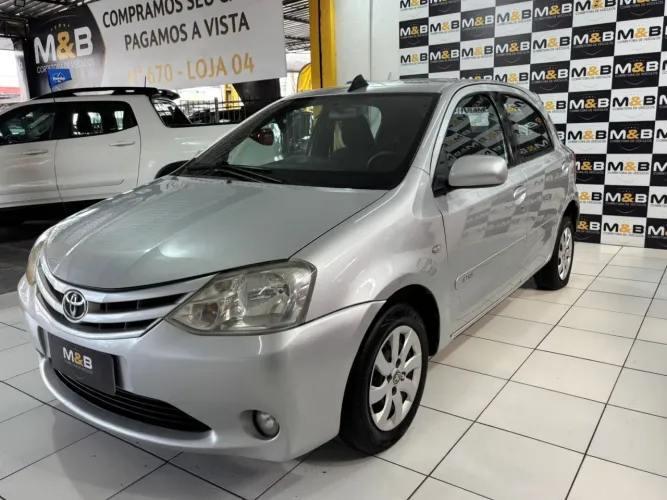 Toyota Etios XS 1.3 Flex 16V 5P Mec. 2013