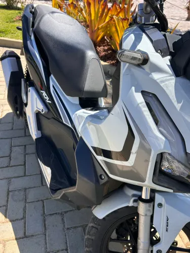 Moto Semi Nova