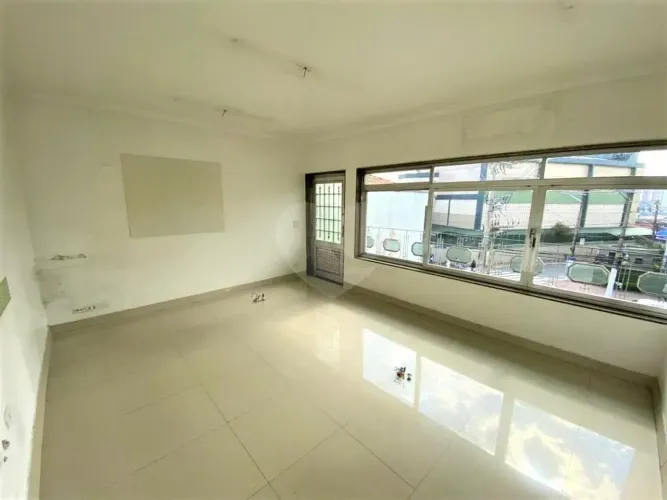 Excelente oportunidade comercial na Avenida Imirim!