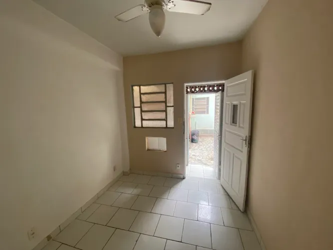 Kitnet em Vila Residencial