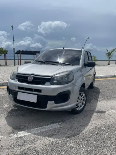 FIAT UNO 2018 - IMPERDÍVEL 