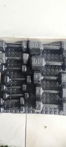 Halteres sextavados pintados de 1 até 10kg Treino musculação de braço e corpo
