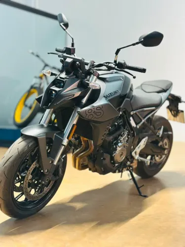 GSX 8S 2025 