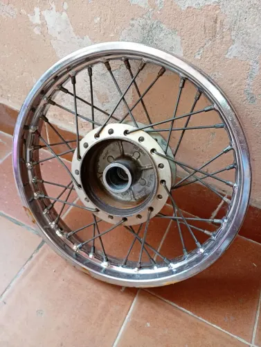 Roda traseira de biz original