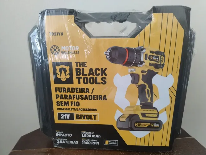 Furadeira parafusadeira sem fio Black tools 2 baterias