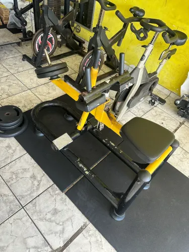 Vendo uma aparelho de musculação panturrilha sentada