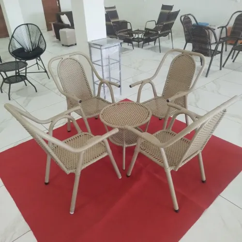 Conjunto de cadeiras de área reforçadas ( NOVAS ) RECEBA NO CONFORTO DO SEU LAR