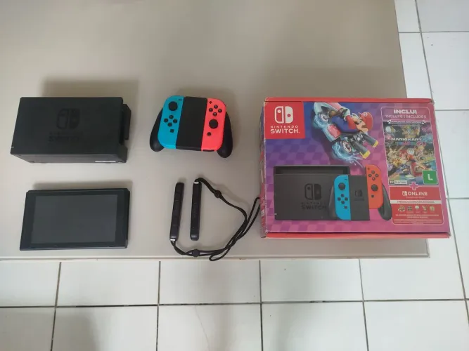 Nintendo Switch V2 Desbloqueado - Completo