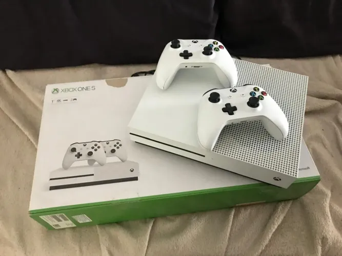 XBOX ONE S 