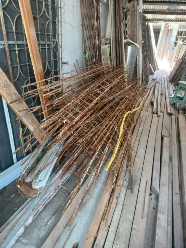 Colunas de ferro para vigas