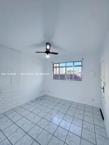 Apartamento para Locação em Santos, Aparecida, 2 dormitórios, 1 banheiro, 1 vaga