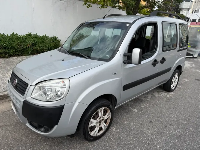 Fiat Doblo Essence 1.8 Flex 16V 5P 2015