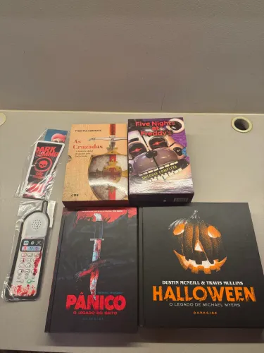 Lote livros (terror e história)