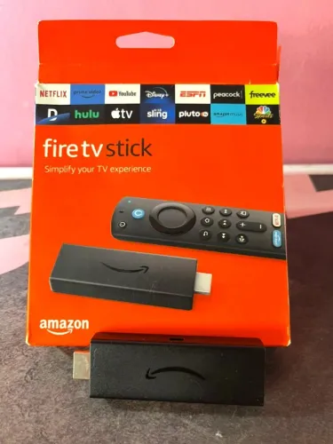Fire TV Stick 3ª geração (Full HD) com alexa