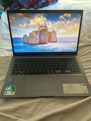 Laptop Asus x515