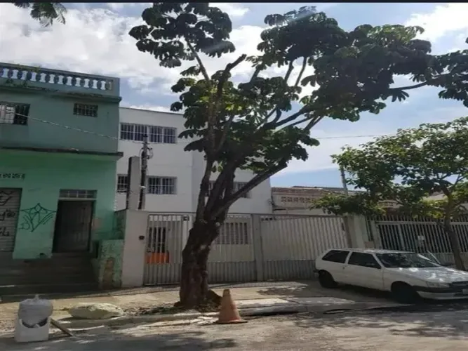Prédio Comercial com 400 m² e Estrutura Completa  Venda na Mooca