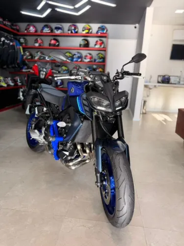 YAMAHA MT-09 2024