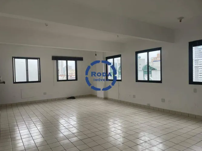 Sala Comercial de 168m² Duplex para Locação - Gonzaga - Santos/SP