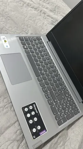 Notebook Lenovo s145