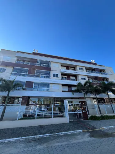 Alugo apartamento de 2 dormitórios mobiliado em Canasvieira ( anual ) 