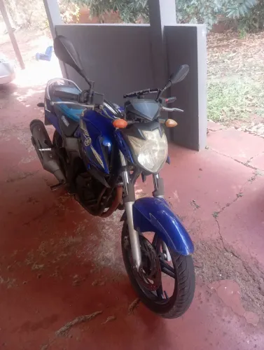 Fazer 250cc moto boa