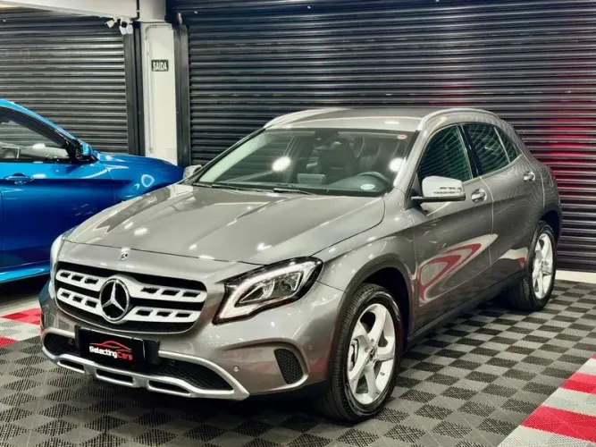 Mercedes-Benz GLA 200 Adv. 1.6/1.6 TB 16V Flex Aut. 2019