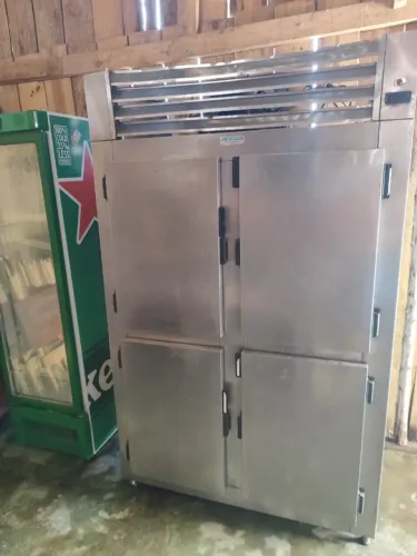 Refrigerador de Inox 4 Portas - Funcionando Perfeitamente
