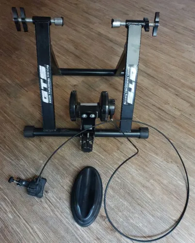 Vendo Rolo de treino magnético novissimo