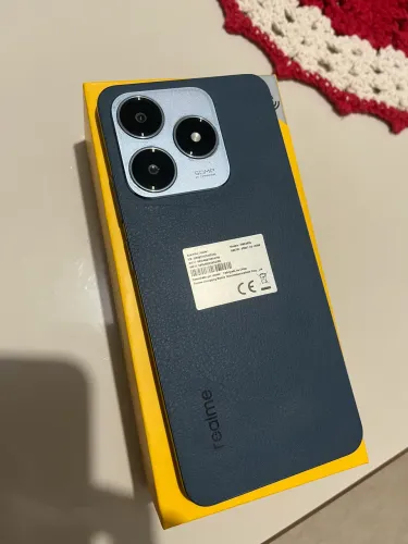 Redmi realme c63