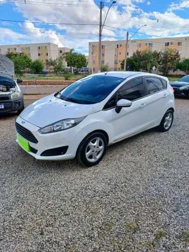 Ford Fiesta 1.5 16V Flex Mec. 5P 2015