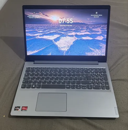 Notebook Lenovo Ryzen 5