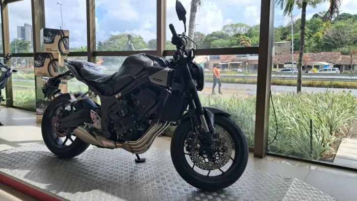 HONDA CB 650R E-CLUTCH 0KM