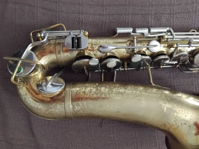Sax alto Buesher