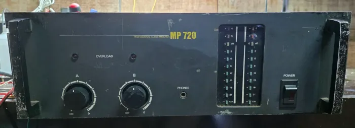 Staner MP 720 - Amplificador de Potência Profissional