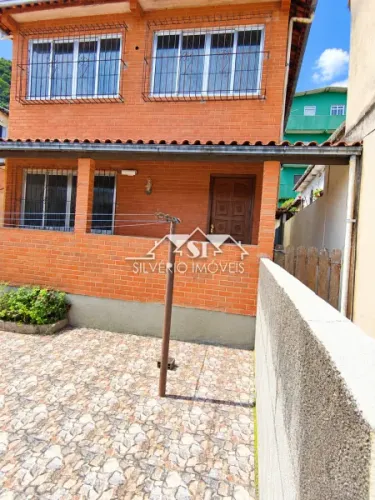 Casa- Petrópolis, Quarteirão Brasileiro