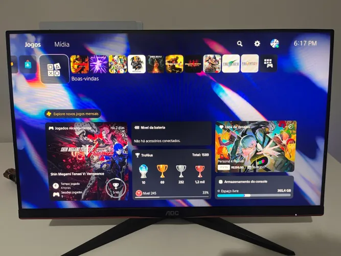 Monitor AOC HERO 24 p, base regulável de altura.