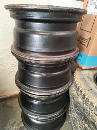 Jogo de rodas de ferro aro 15 5 furos, para caminhonete S10 ou blazer etc.