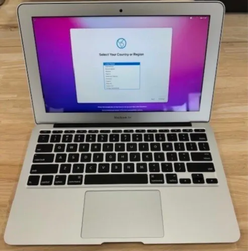 MacBook 2011