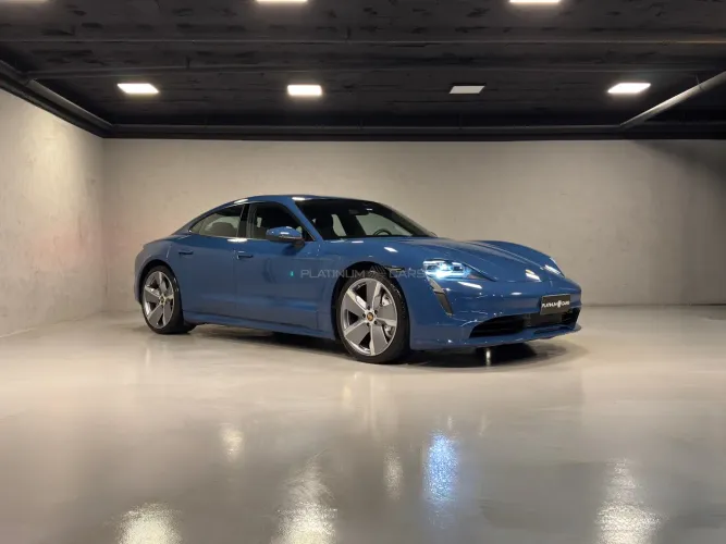 Porsche Taycan (elétrico) 2022