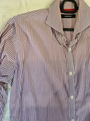 Camisa social marca Reserva.