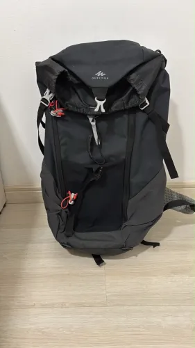 Mochila Quechua para trilha 20L
