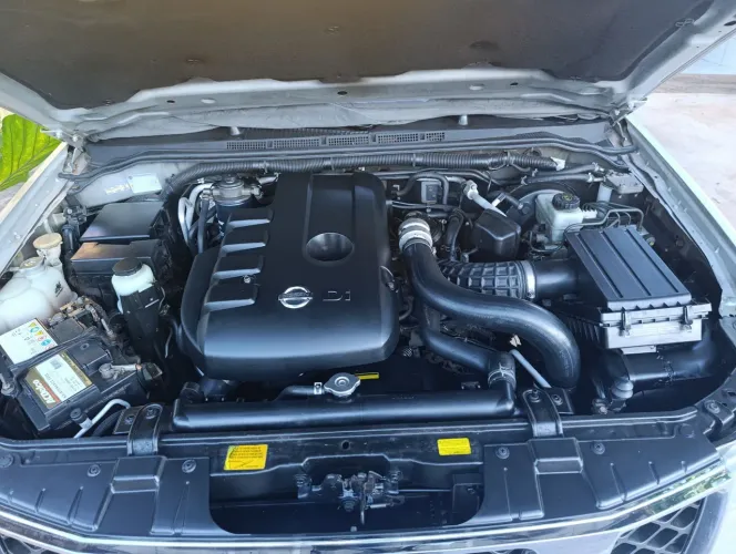 Nissan Pathfinder LE 2.5 16V TDI Diesel AUT 2006